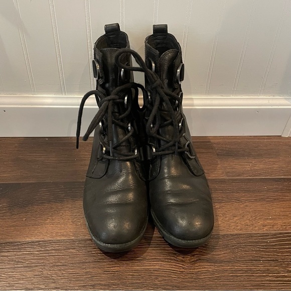 Sorel Cate Lace Up Lug Sole Moto Boots in Black 8.5 - Picture 2 of 13